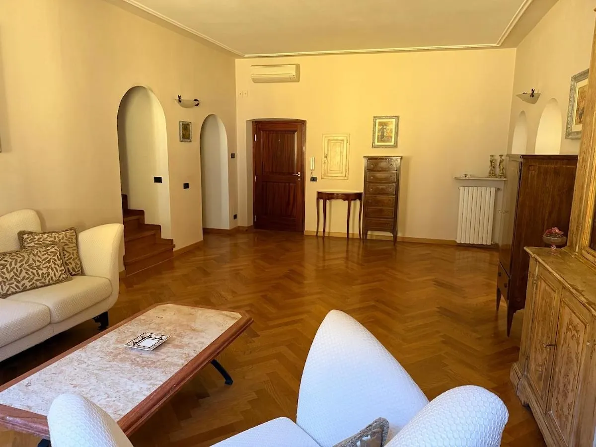 Cuore Antico 12 Apartment Prato